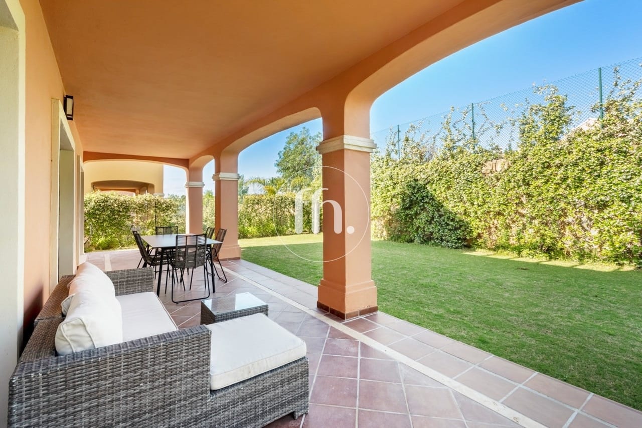 Detached villas for sale in Estepona just 1km from the beach and boardwalk - Image 7