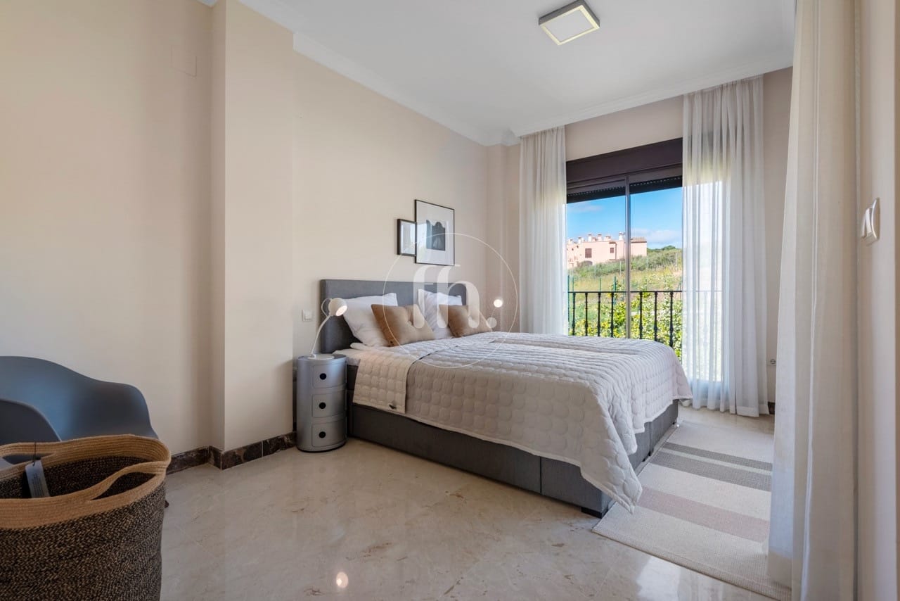 Detached villas for sale in Estepona just 1km from the beach and boardwalk - Image 14