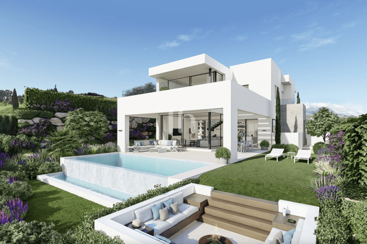 Modern villa with spectacular golf and sea views for sale in Estepona Golf! - Image 8
