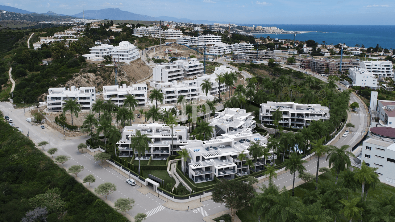 Excellent off plan stylish development in great location - pre licence prices! - Image 40