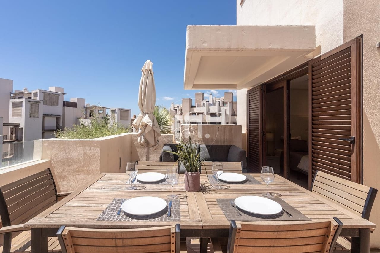 Fantastic duplex penthouse on a front line beach private urbanisation! - Image 15