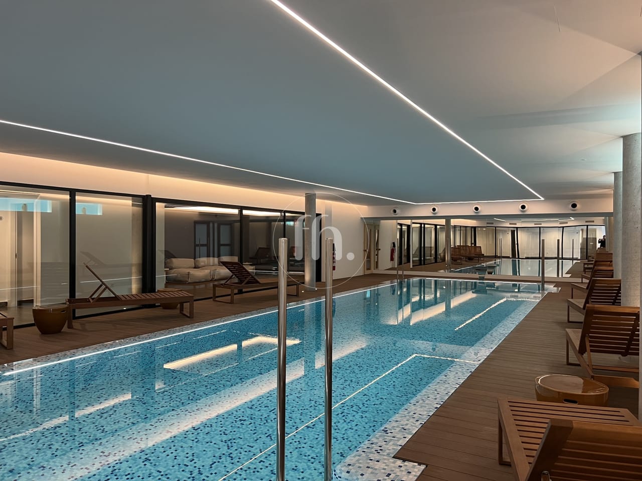 ¡Primera línea de playa! Lujoso apartamento de tres dormitorios en la residencia The Sapphire, Estepona Oeste. - Image 26