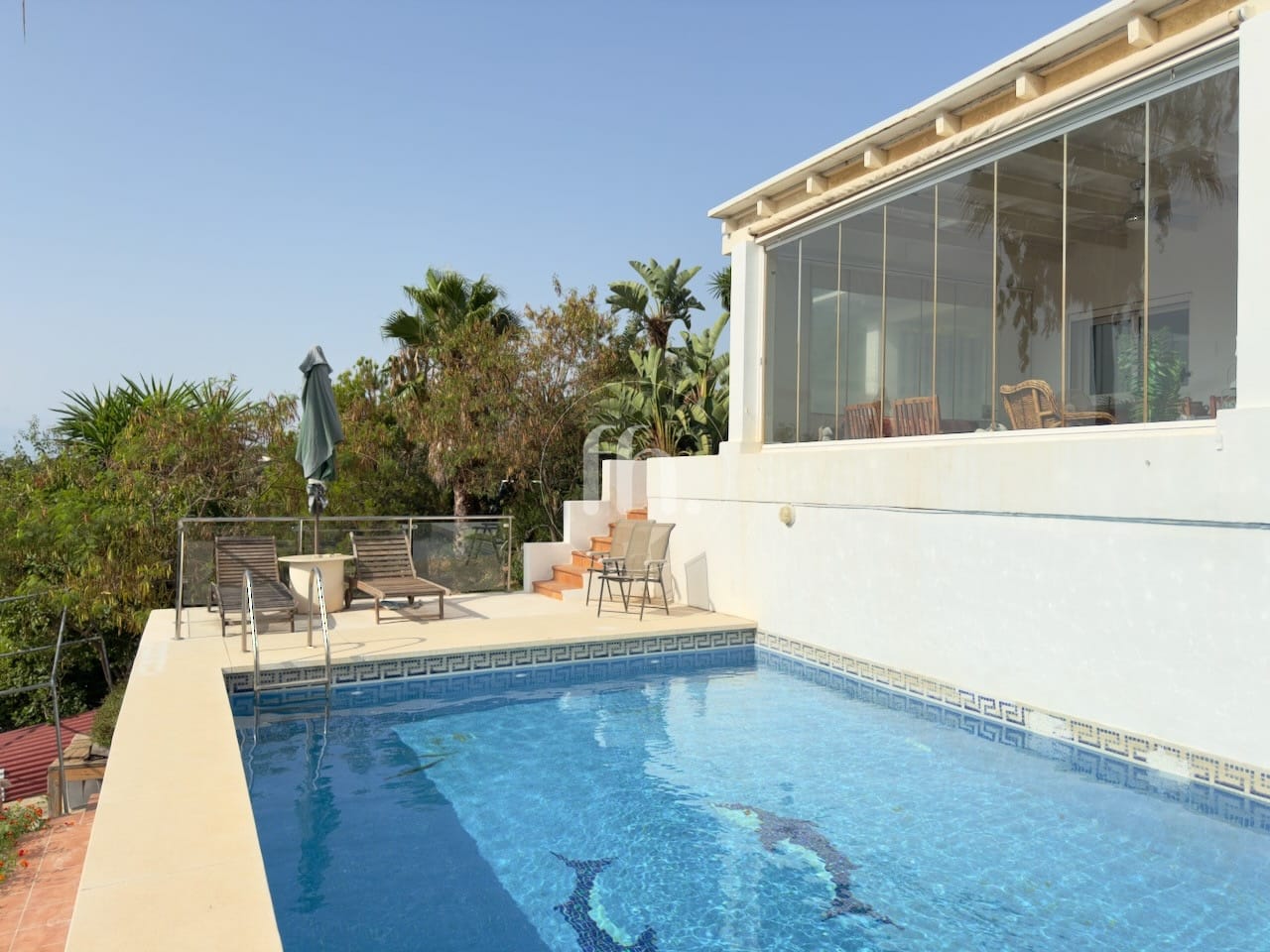 ¡Oportunidad única! Villa independiente con gran potencial cerca de Estepona - Image 10