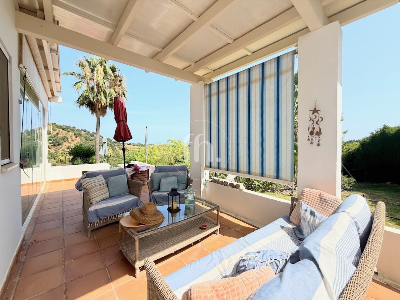 ¡Oportunidad única! Villa independiente con gran potencial cerca de Estepona - Image 22