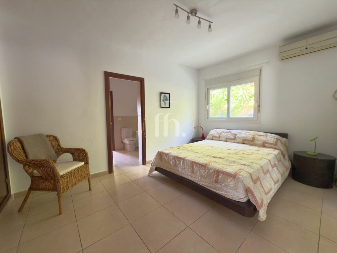 ¡Oportunidad única! Villa independiente con gran potencial cerca de Estepona - Image 26