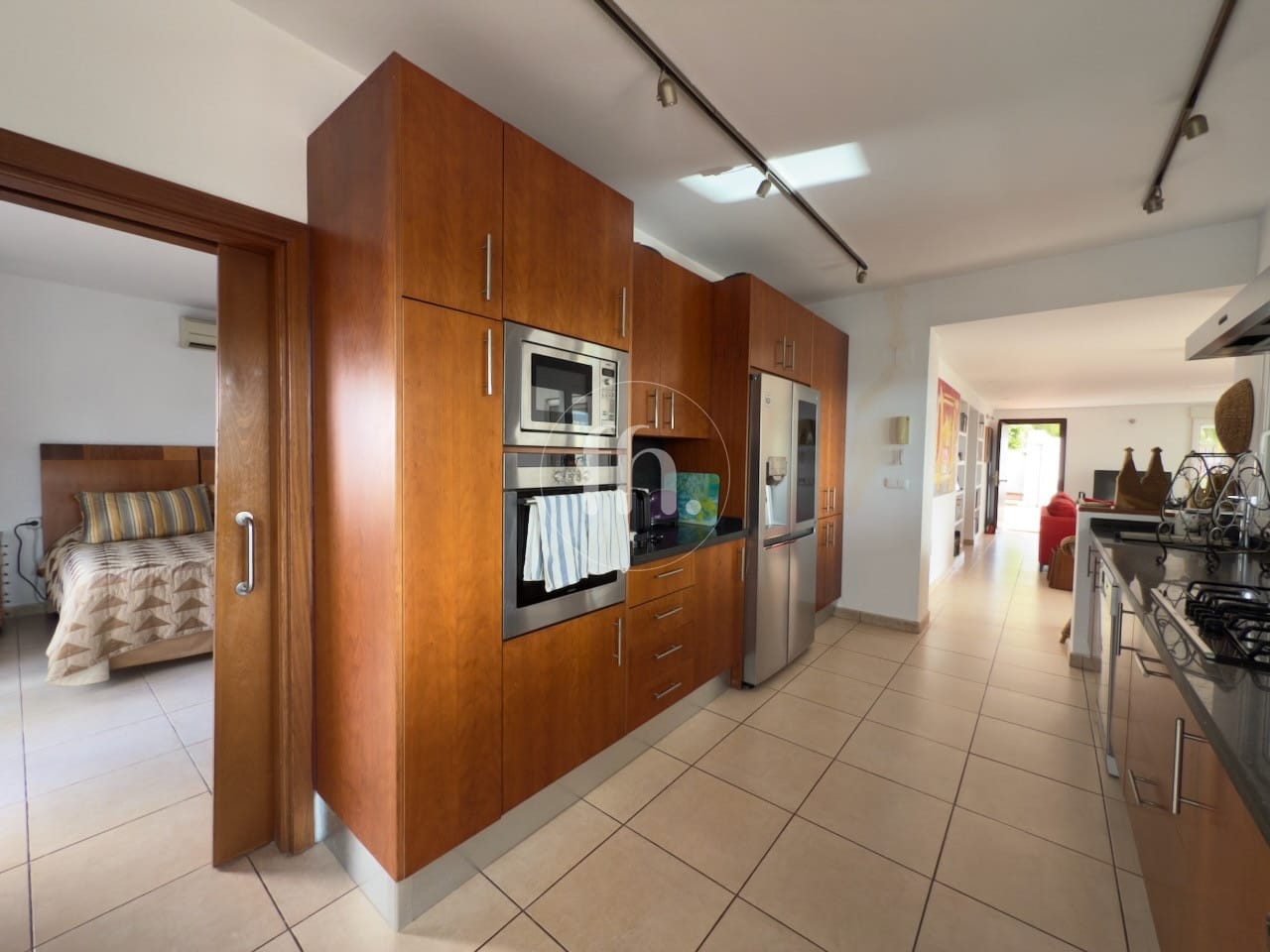¡Oportunidad única! Villa independiente con gran potencial cerca de Estepona - Image 5
