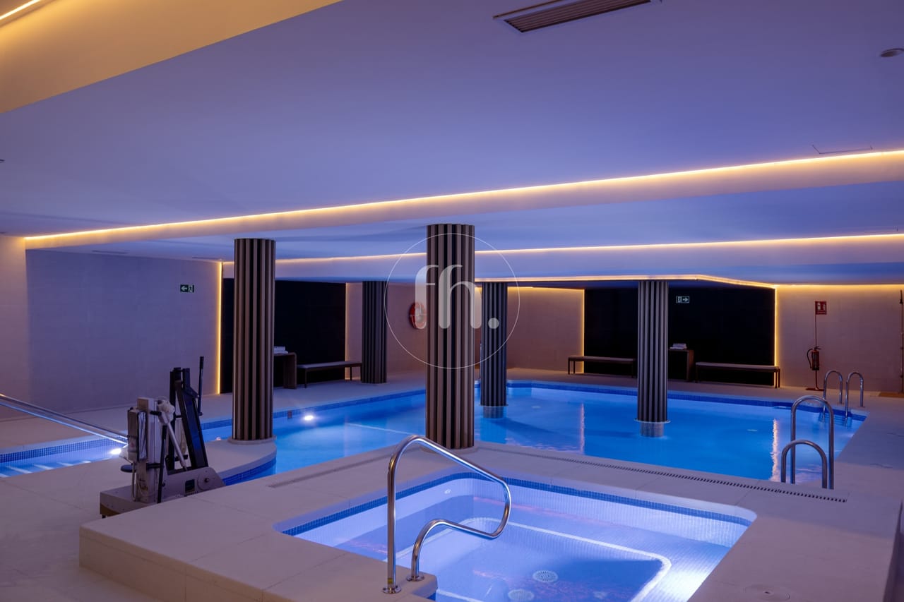 Modernas y amplias casas adosadas en Azata Golf, ¡a tan solo 10 minutos en coche de Estepona! - Image 18