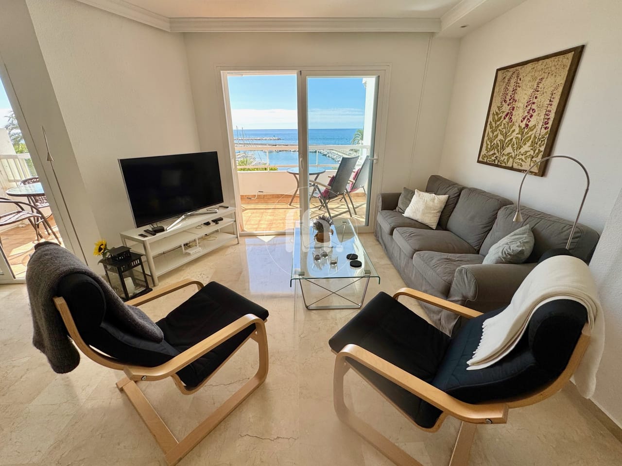 Increíble apartamento junto al puerto deportivo de Estepona con vistas al mar - Image 19