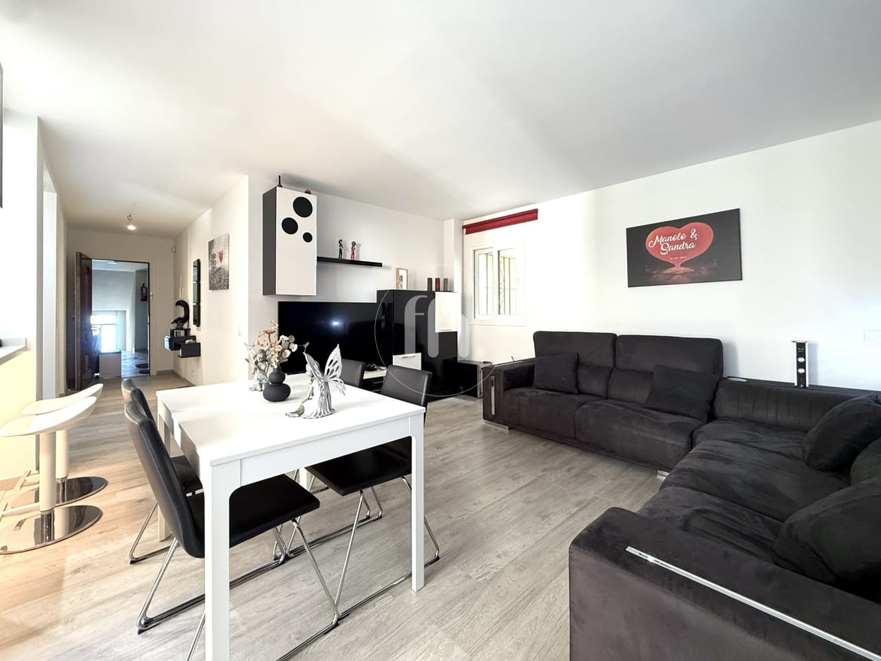 Appartement élégant en bord de mer, à deux pas du port et du centre-ville d'Estepona.