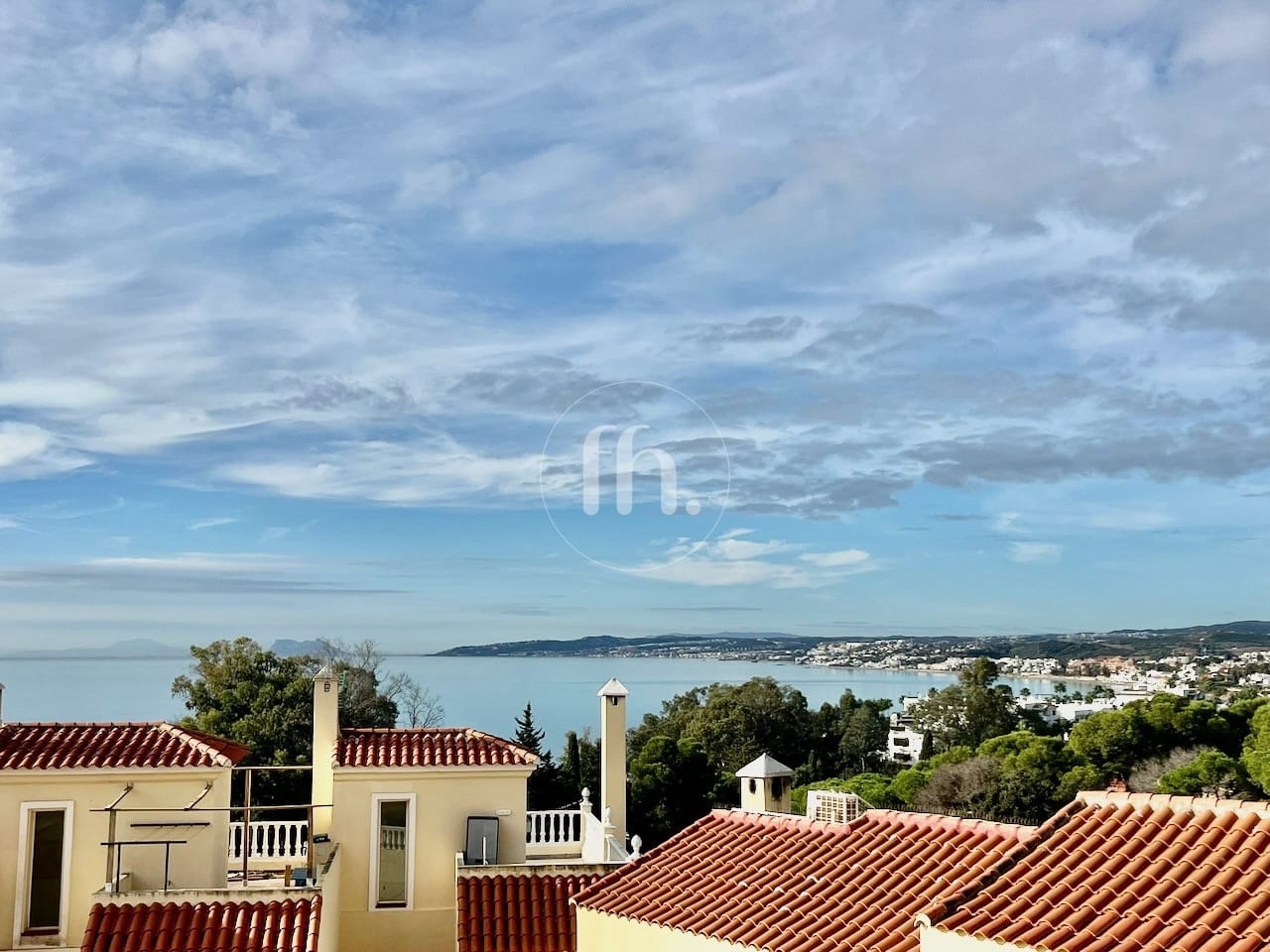 Townhouse for sale in Seghers Estepona with beautiful sea views - prime location!! - Image 20