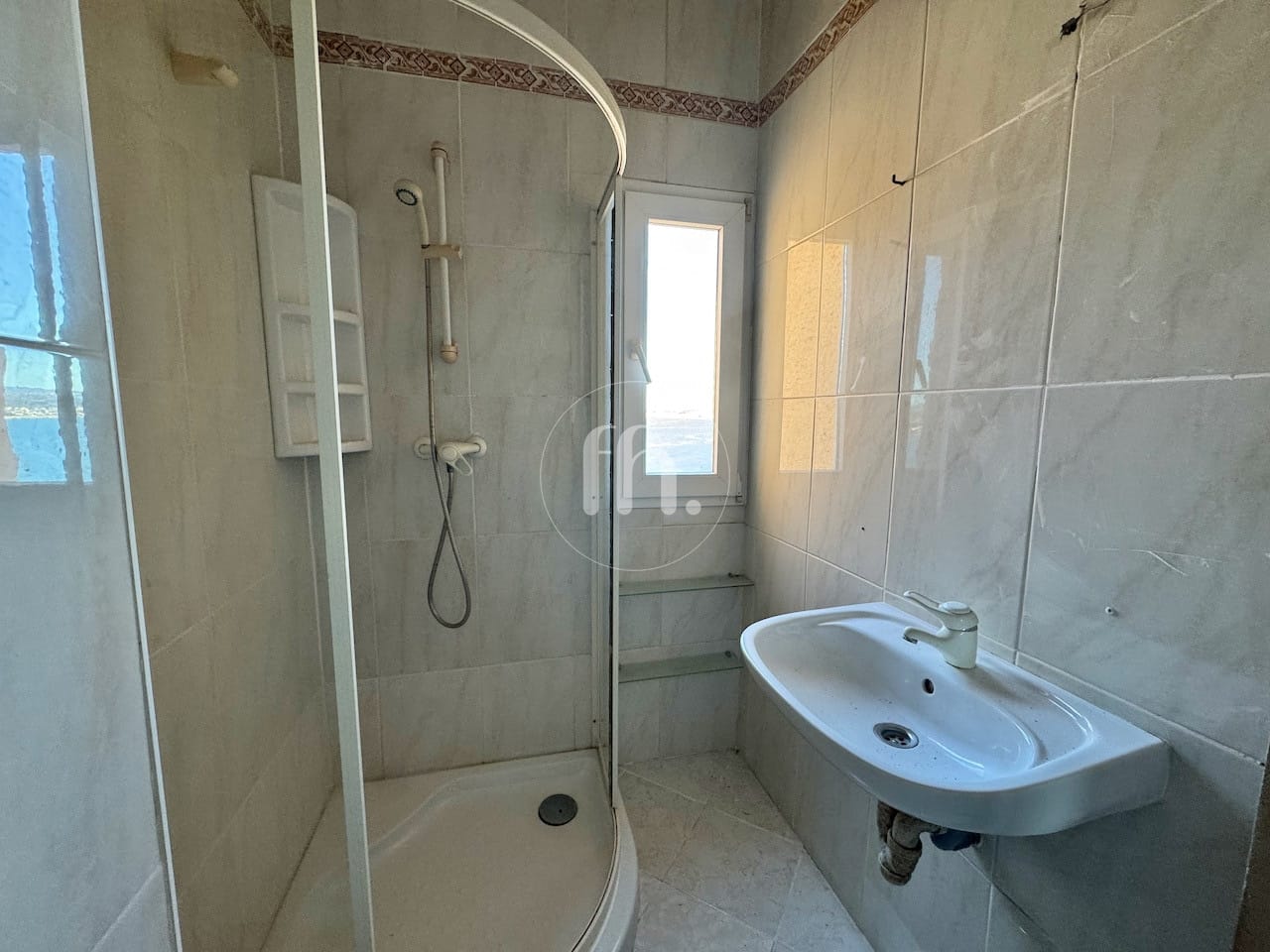 Incredible duplex penthouse overlooking playa del cristo in Estepona with panoramic sea views - Image 21