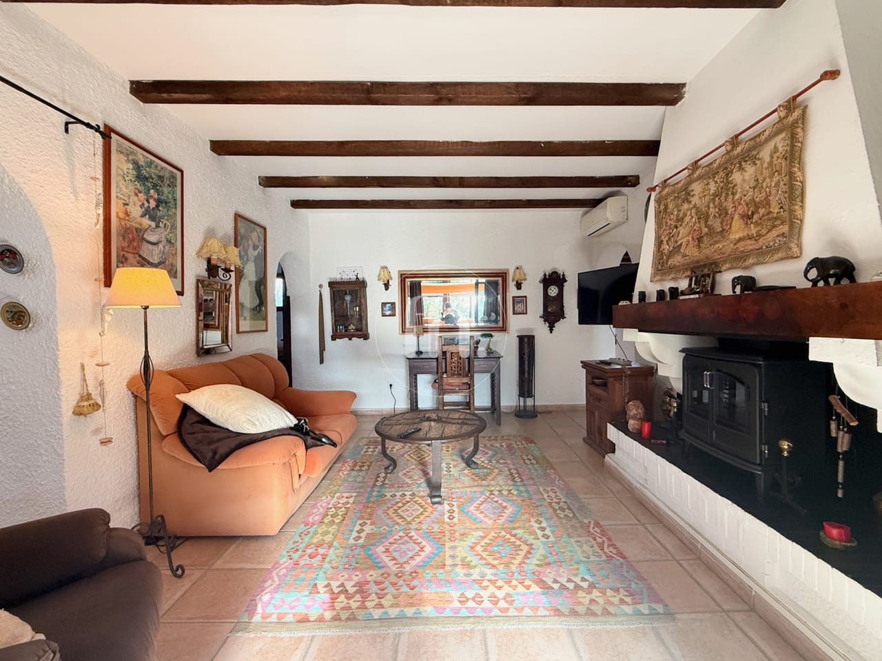 Charming Detached Villa For Sale in Don Pedro, Estepona - Image 11