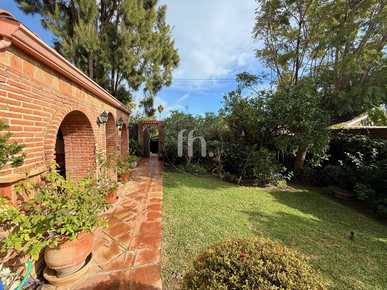 Charming Detached Villa For Sale in Don Pedro, Estepona - Image 24