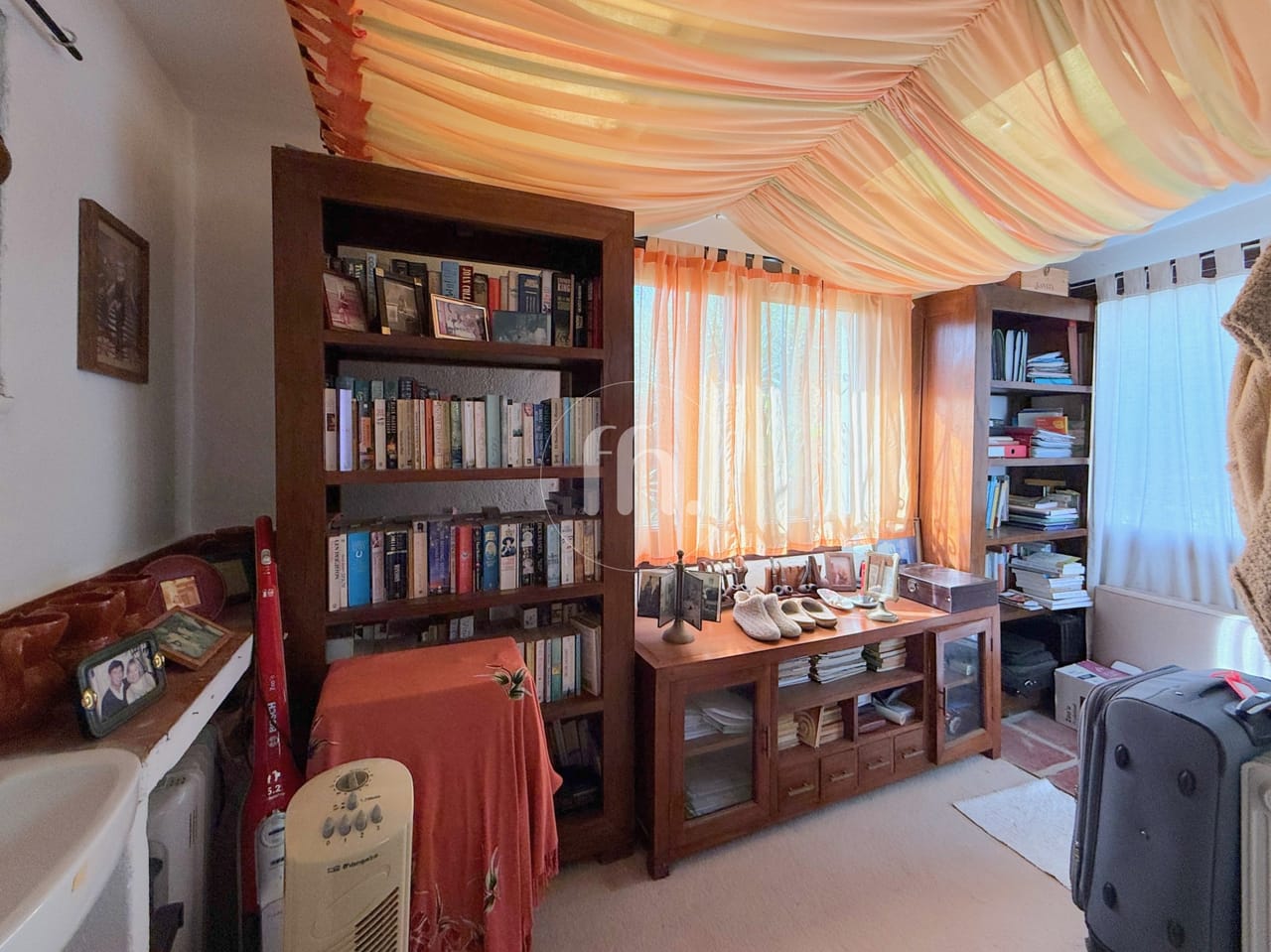 Charming Detached Villa For Sale in Don Pedro, Estepona - Image 30