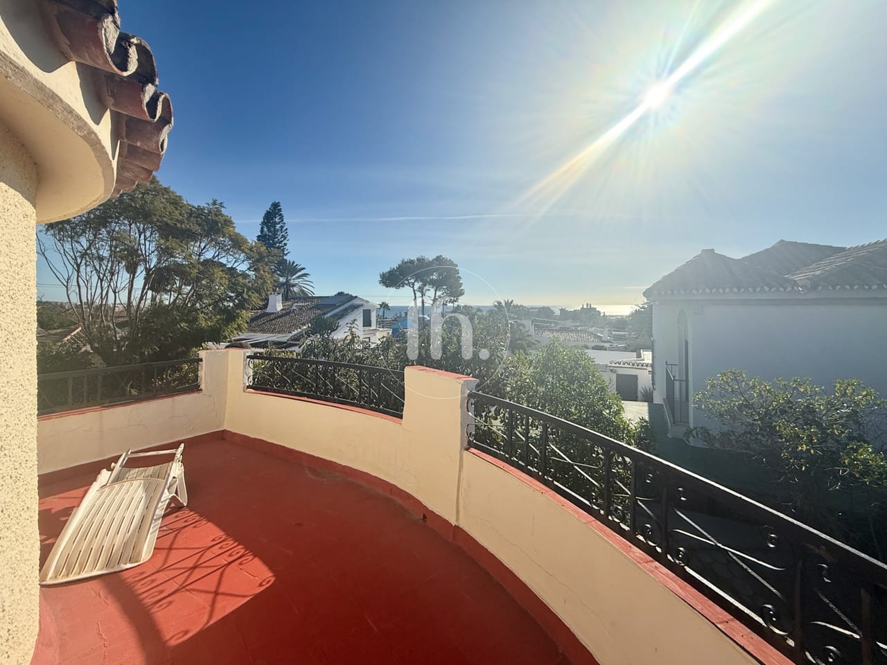 Charming Detached Villa For Sale in Don Pedro, Estepona - Image 5