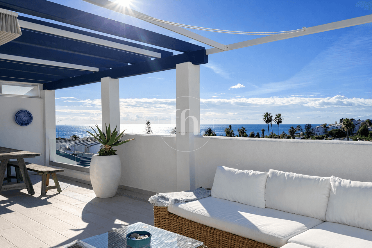 Impecable duplex ático con vistas al mar en Arroyo Vaquero Estepona! - Image 1