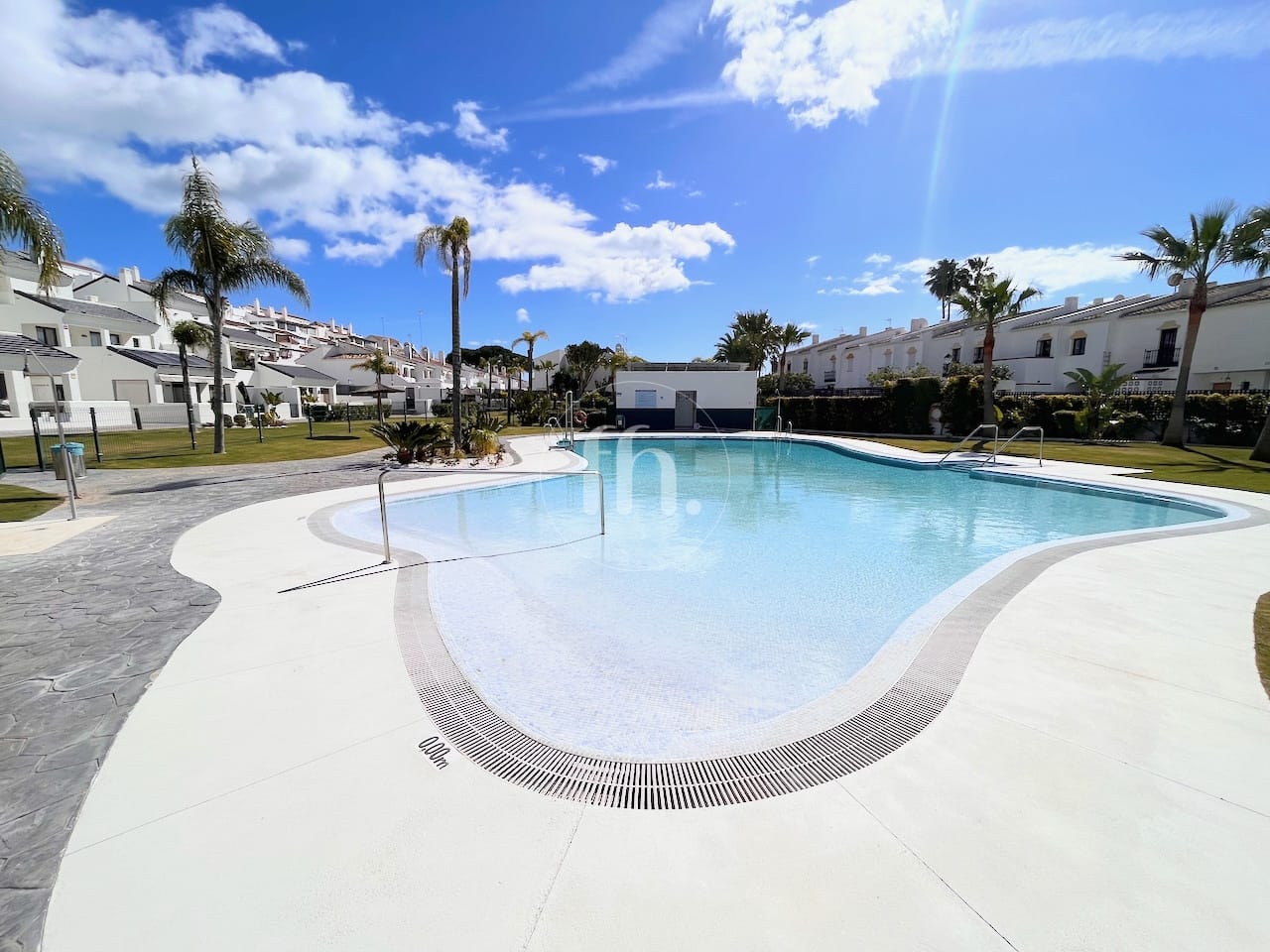 Impecable duplex ático con vistas al mar en Arroyo Vaquero Estepona! - Image 4