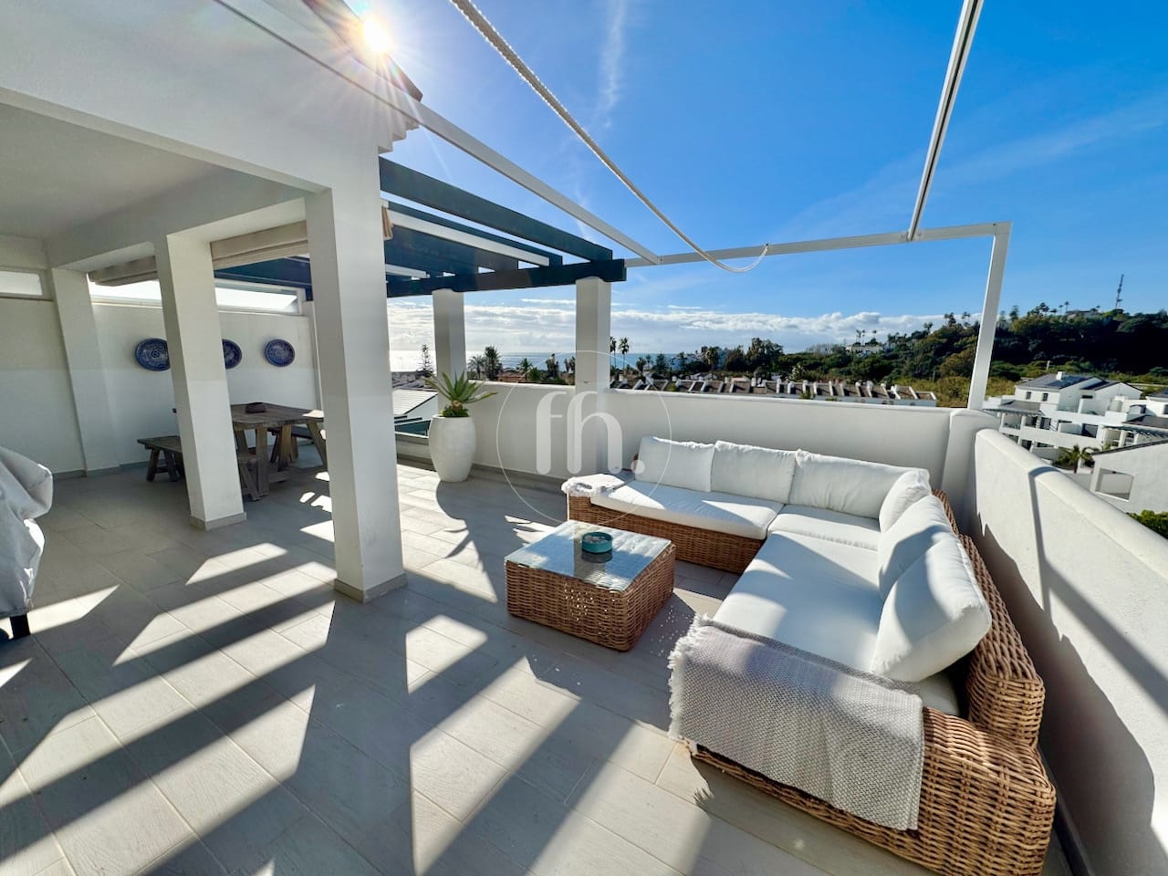 Impecable duplex ático con vistas al mar en Arroyo Vaquero Estepona! - Image 2