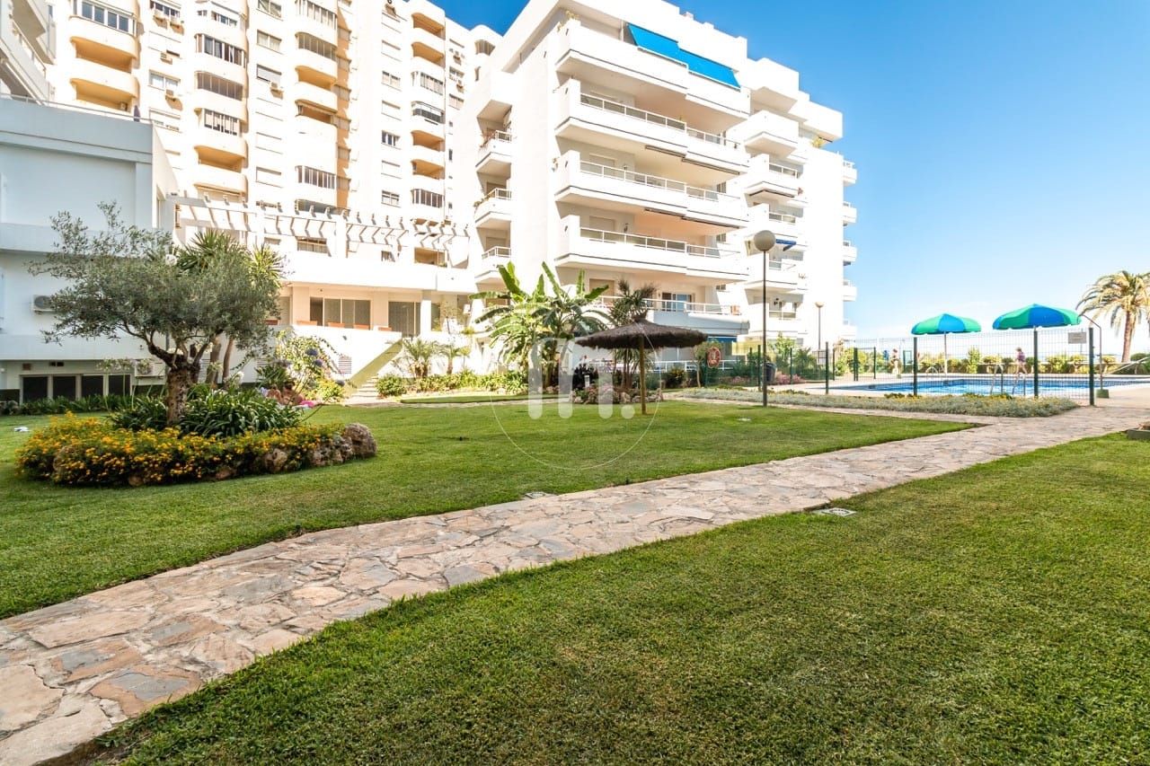 EXCLUSIVITÉ - PREMIÈRE LIGNE DU PORT - Appartement ensoleillé de 2 chambres exposé plein sud avec vue mer à Estepona Marina – Emplacement de choix et fort potentiel de rénovation - Image 25