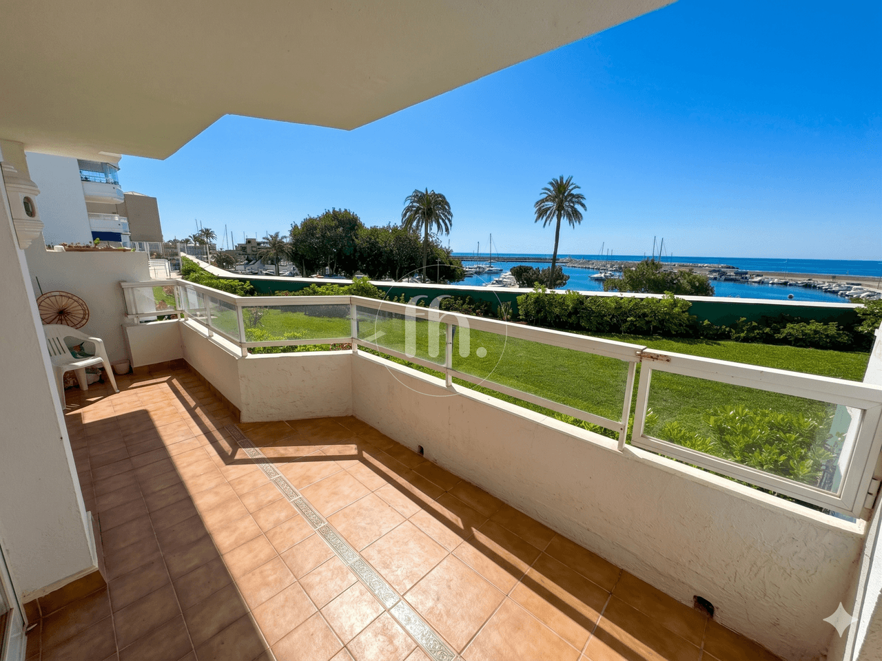 South-Facing Sea View Apartment in Estepona Marina