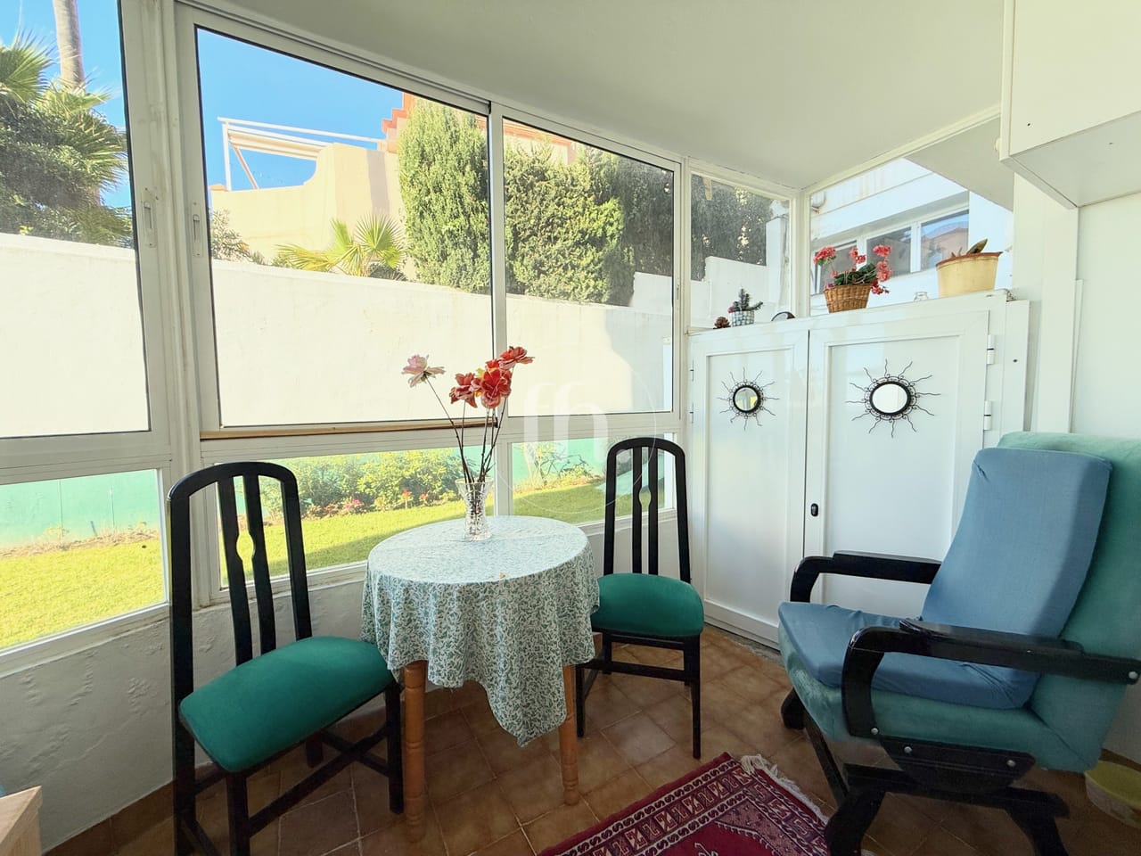 EXCLUSIVITÉ - PREMIÈRE LIGNE DU PORT - Appartement ensoleillé de 2 chambres exposé plein sud avec vue mer à Estepona Marina – Emplacement de choix et fort potentiel de rénovation - Image 20