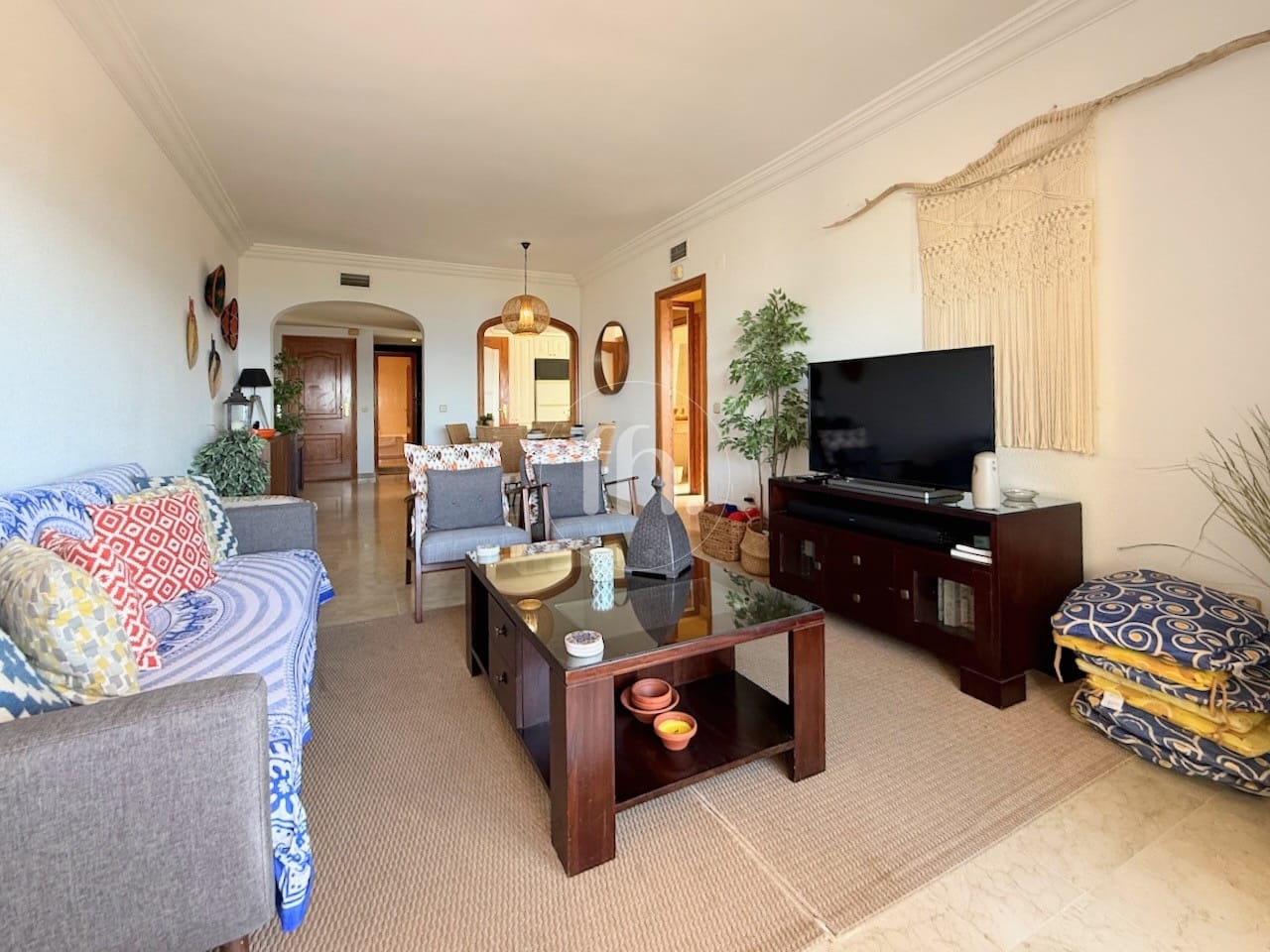 Front-line beach apartment for sale in Estepona marina - Image 5