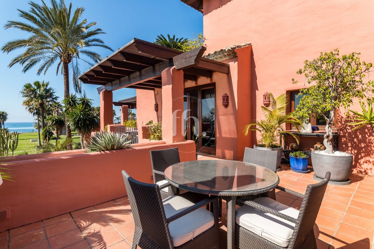Spectacular Beachfront Duplex Penthouse – Torre Bermeja, Estepona - Image 5