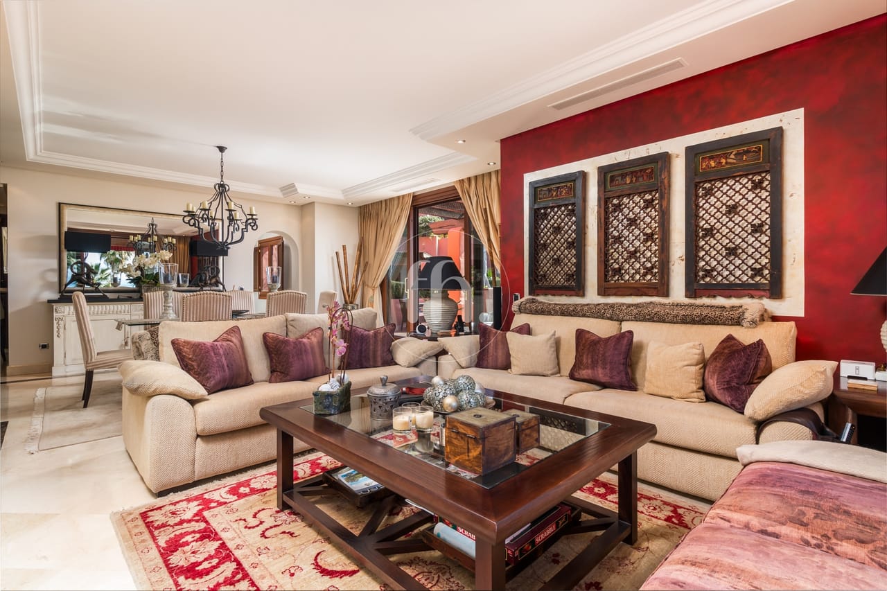 Spectacular Beachfront Duplex Penthouse – Torre Bermeja, Estepona - Image 6