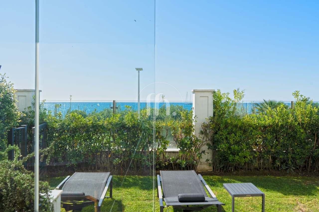 Frontline Beach apartment with Panoramic Sea Views in Doncella Beach, Estepona - Image 30