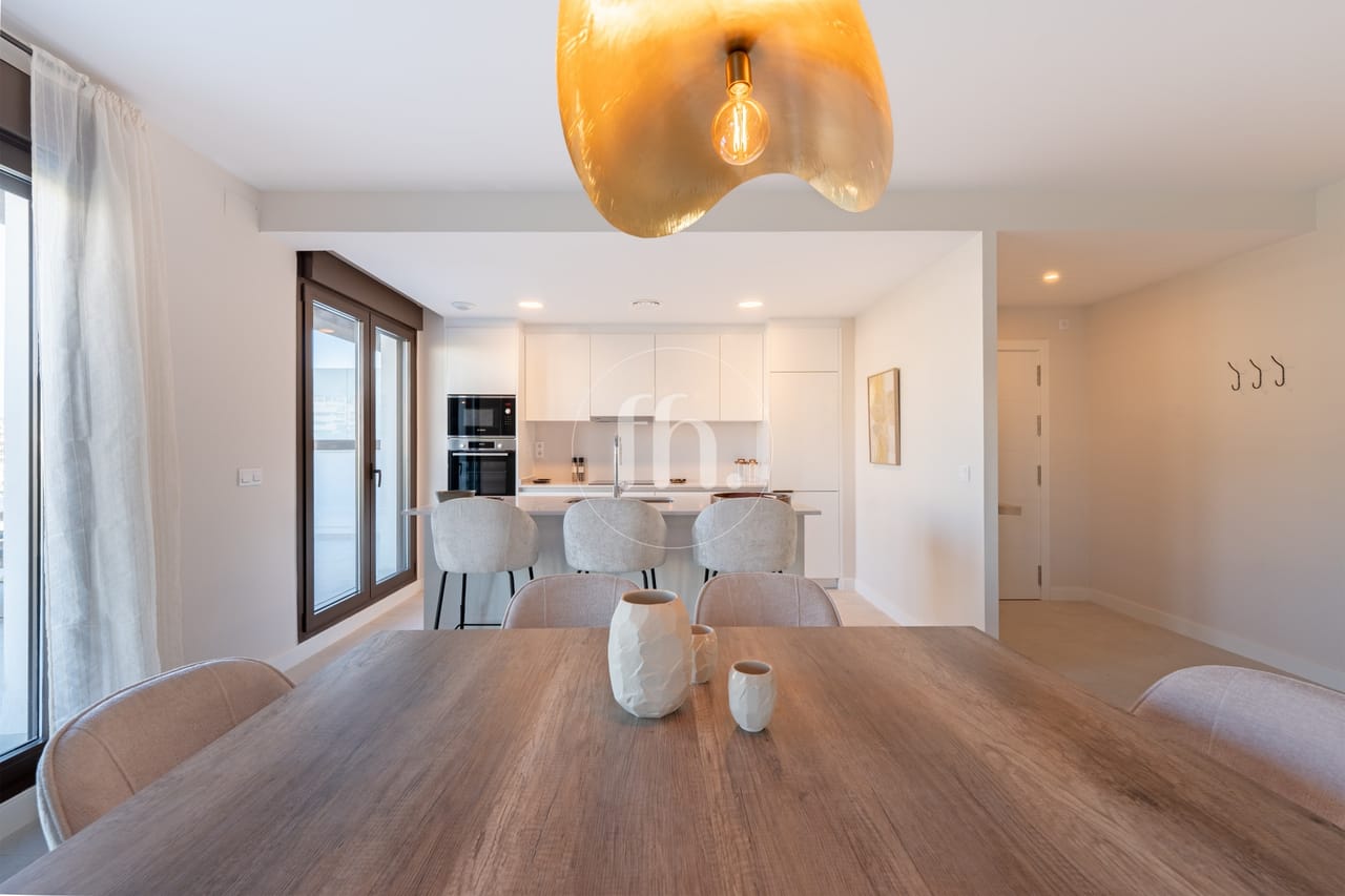 Modern 3-Bedroom Penthouse with Private Solarium in Las Mesas, Estepona - Image 13