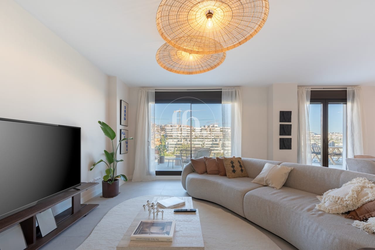 Modern 3-Bedroom Penthouse with Private Solarium in Las Mesas, Estepona - Image 14