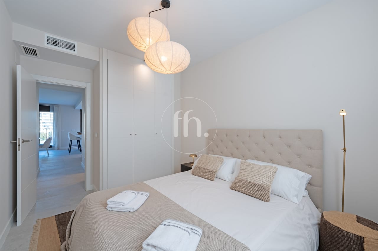Modern 3-Bedroom Penthouse with Private Solarium in Las Mesas, Estepona - Image 19