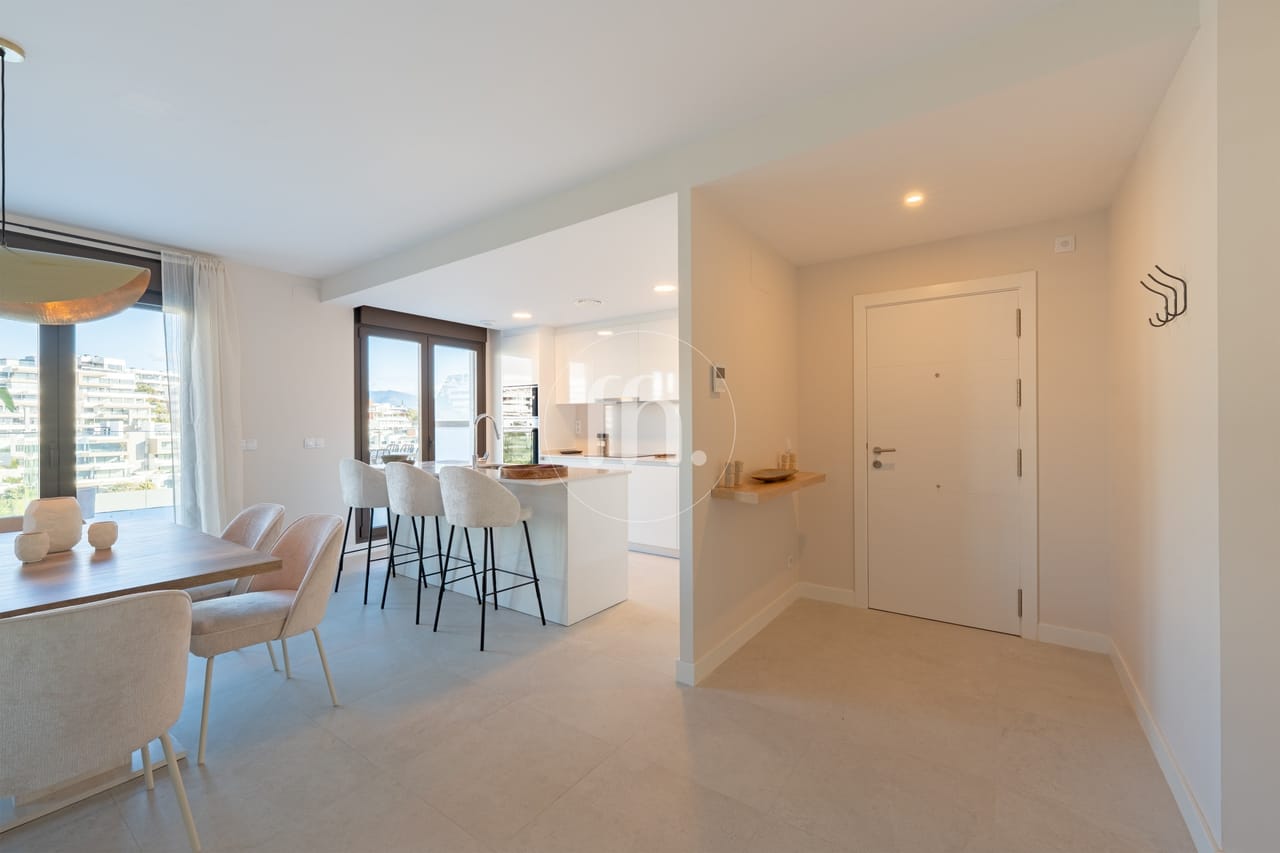 Modern 3-Bedroom Penthouse with Private Solarium in Las Mesas, Estepona - Image 20