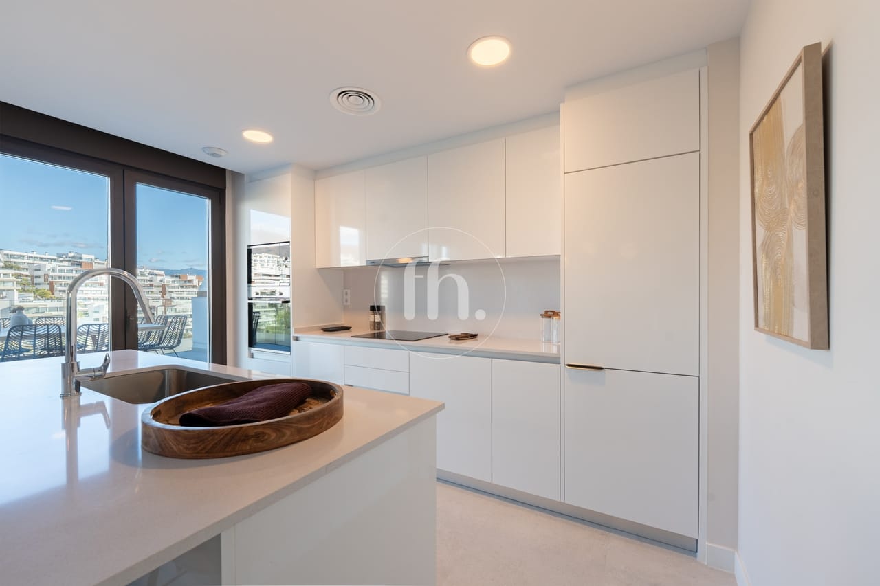 Modern 3-Bedroom Penthouse with Private Solarium in Las Mesas, Estepona - Image 22