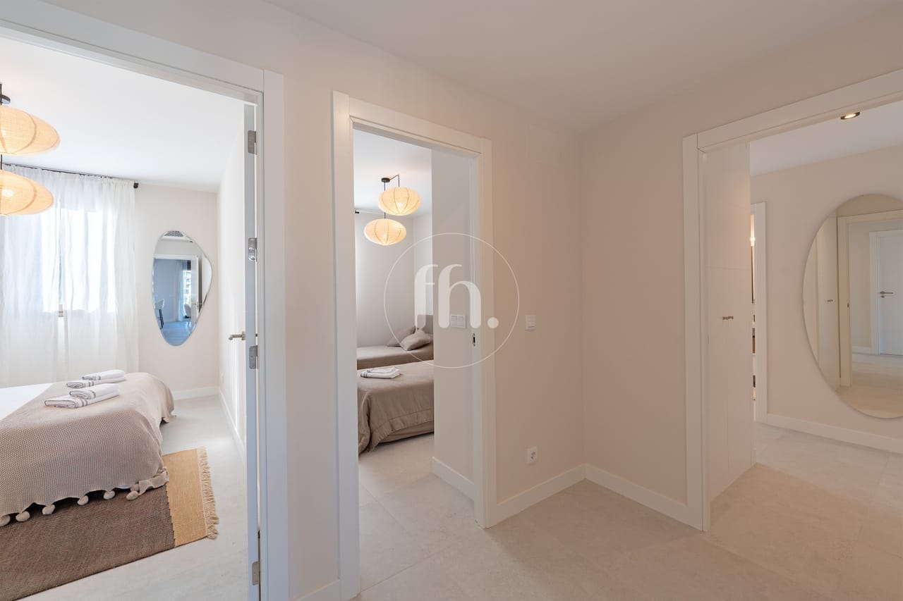 Modern 3-Bedroom Penthouse with Private Solarium in Las Mesas, Estepona - Image 32