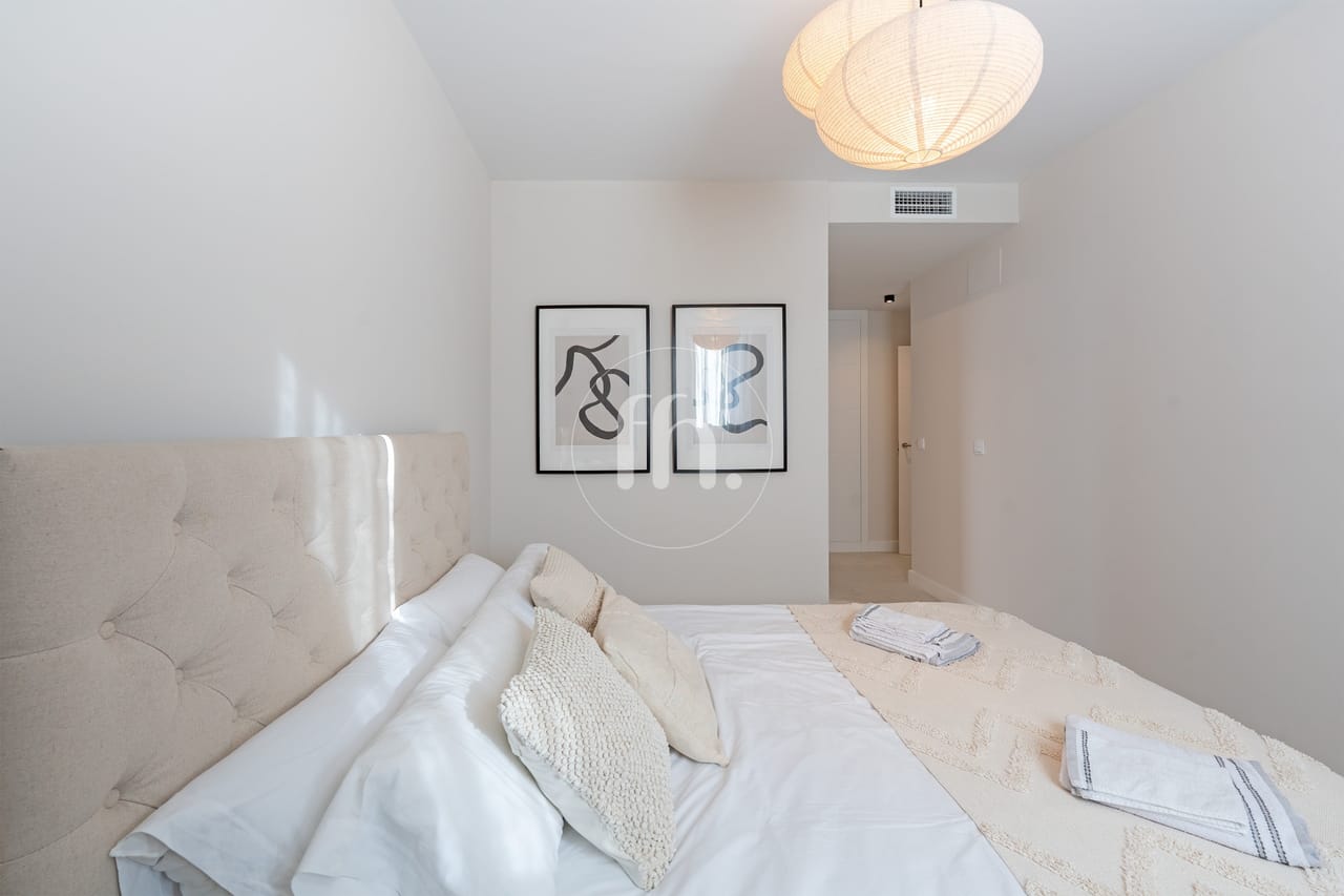 Modern 3-Bedroom Penthouse with Private Solarium in Las Mesas, Estepona - Image 35