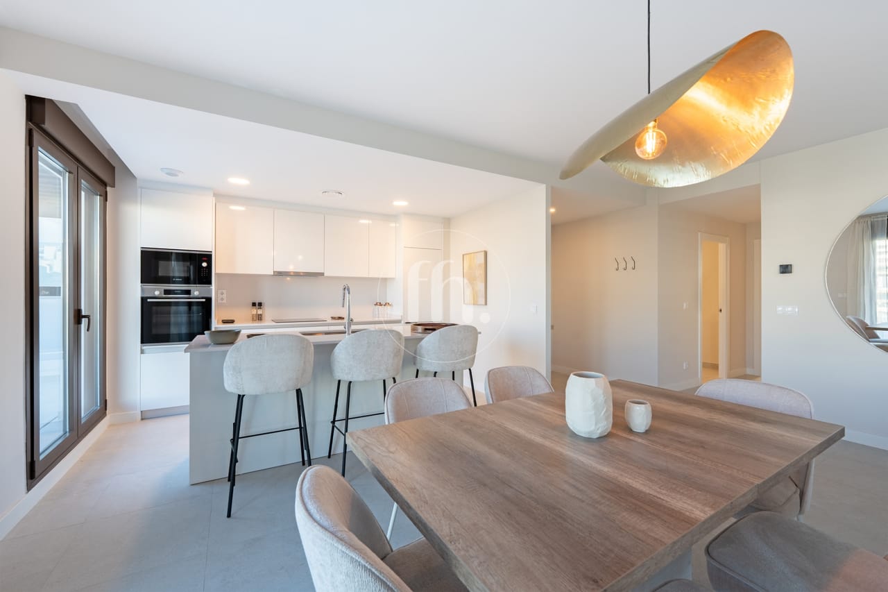 Modern 3-Bedroom Penthouse with Private Solarium in Las Mesas, Estepona - Image 6