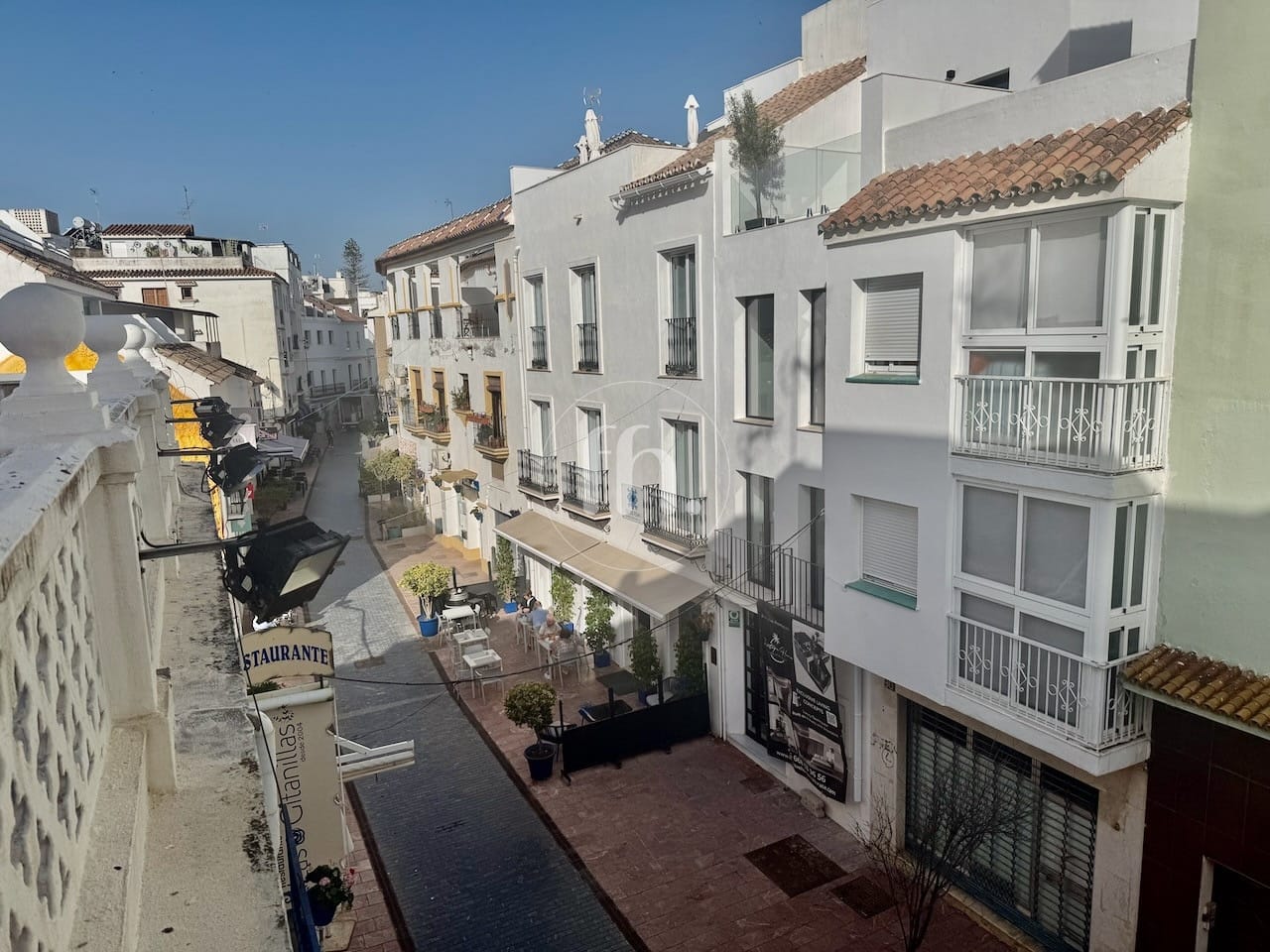 Apartment for sale on Calle Caridad, Estepona Old Town - Image 13