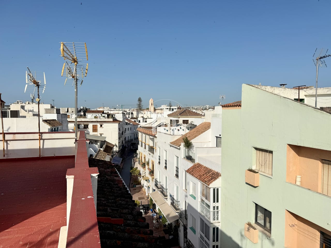 Apartment for sale on Calle Caridad, Estepona Old Town - Image 18