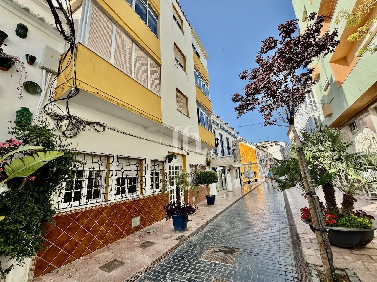 Apartment for sale on Calle Caridad, Estepona Old Town - Image 7