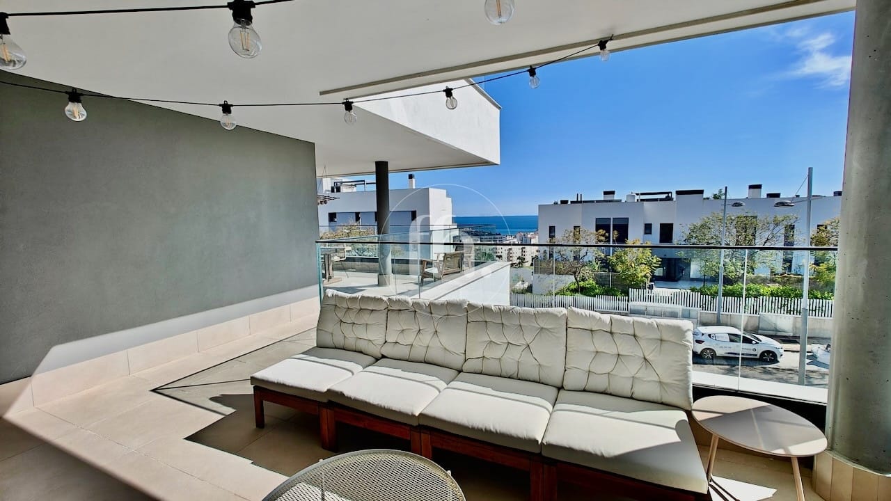 Elegant 4-Bedroom Apartment with Sea Views in Las Mesas Estepona - Image 17