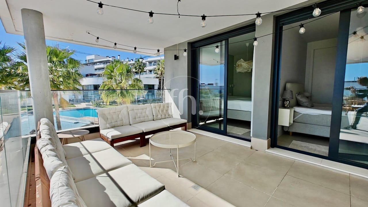 Elegant 4-Bedroom Apartment with Sea Views in Las Mesas Estepona - Image 19