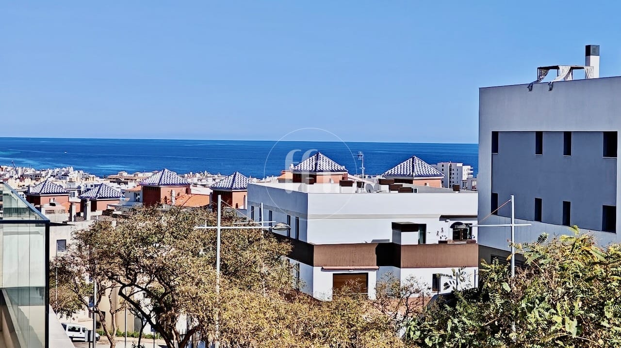 Elegant 4-Bedroom Apartment with Sea Views in Las Mesas Estepona - Image 22