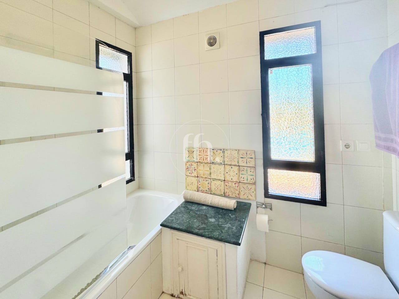 Detached one level family villa in Seghers, Estepona - Image 10