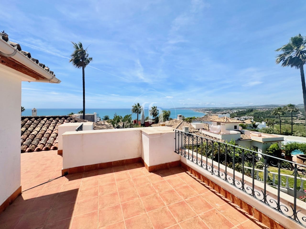 Detached one level family villa in Seghers, Estepona - Image 21