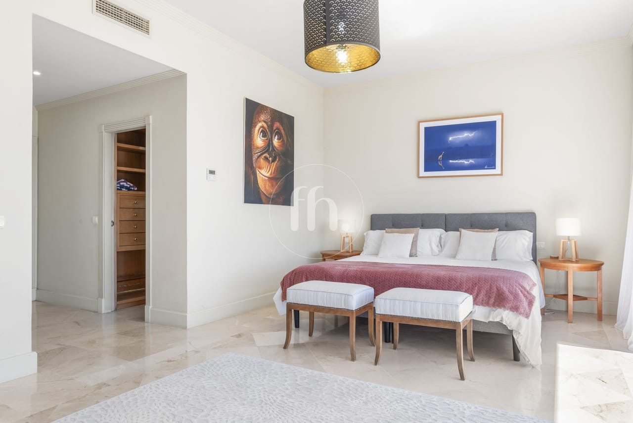 Immaculate villa for sale in La Paloma de Manilva with breathtaking sea views - Image 21