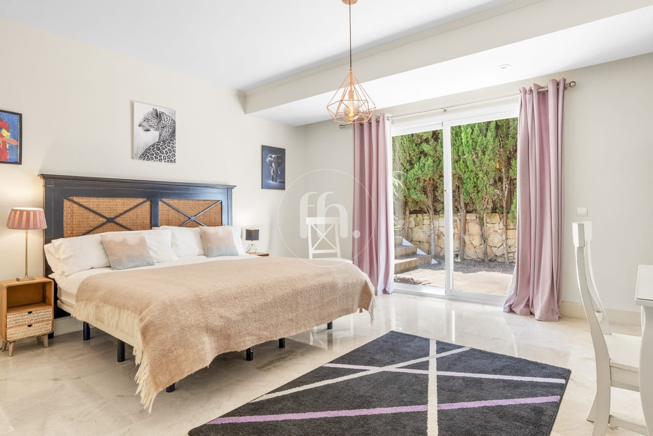 Immaculate villa for sale in La Paloma de Manilva with breathtaking sea views - Image 26