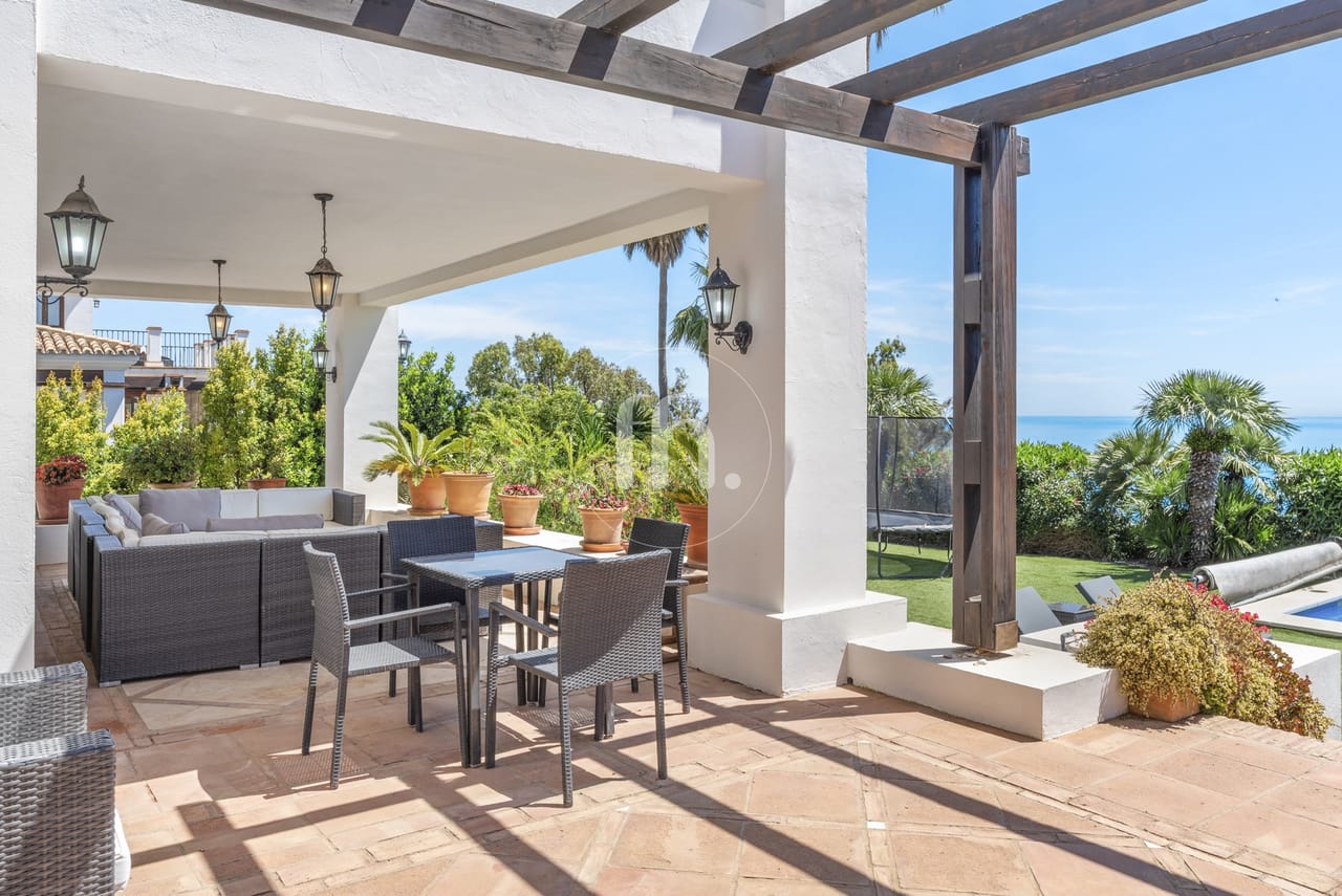 Immaculate villa for sale in La Paloma de Manilva with breathtaking sea views - Image 43