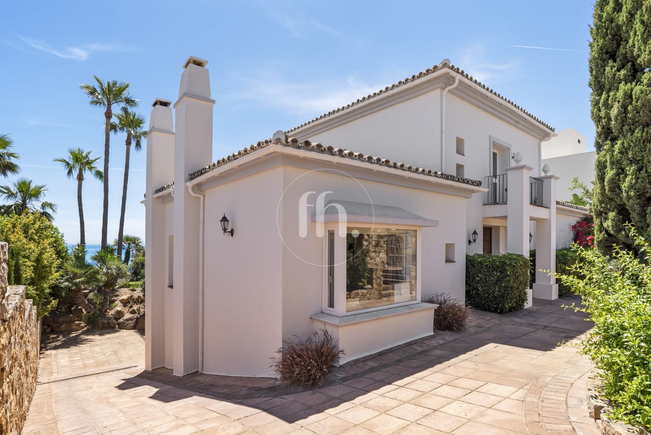 Immaculate villa for sale in La Paloma de Manilva with breathtaking sea views - Image 46