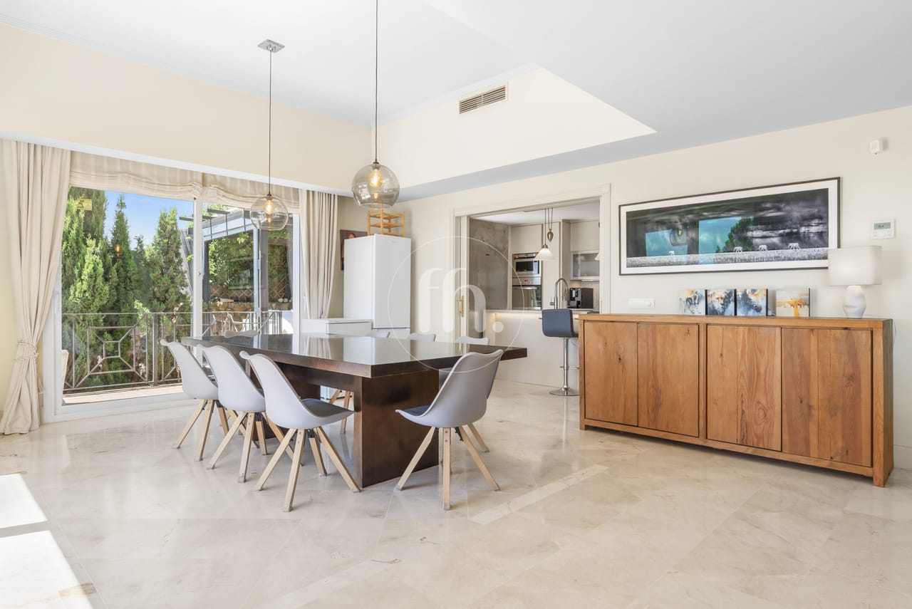 Immaculate villa for sale in La Paloma de Manilva with breathtaking sea views - Image 7